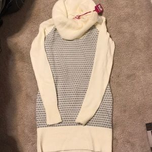 Cowel neck sweater tunic
